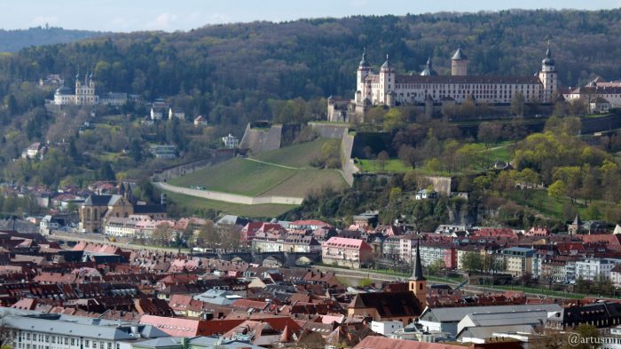 Blick auf das Mainviertel in Würzburg