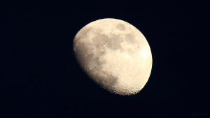 Ansatzweiser Beginn der Sichtbarkeit des Goldenen Henkels am 25. April 2018 um 20:45 Uhr am zunehmenden Mond