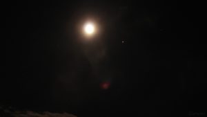 Mond und Jupiter am 1. Mai 2018 um 00:46 Uhr