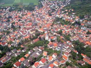Rimpar mit Schloss Grumbach im Lkr. Würzburg