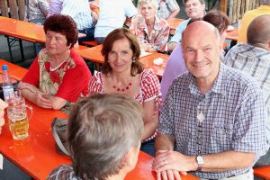 Landrat Eberhard Nuß beim Backhäuslesfest in Eisingen