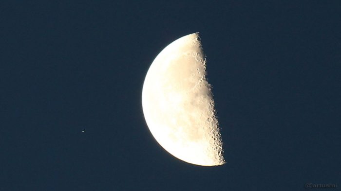 Abnehmender Mond bedeckt am 5. September 2015 Aldebaran