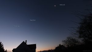 Konstellation von Venus, Jupiter und Mond am 3. November 2015