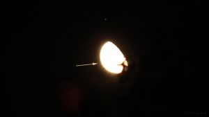 Konstellation abnehmender Mond und Aldebaran am 21. September 2016