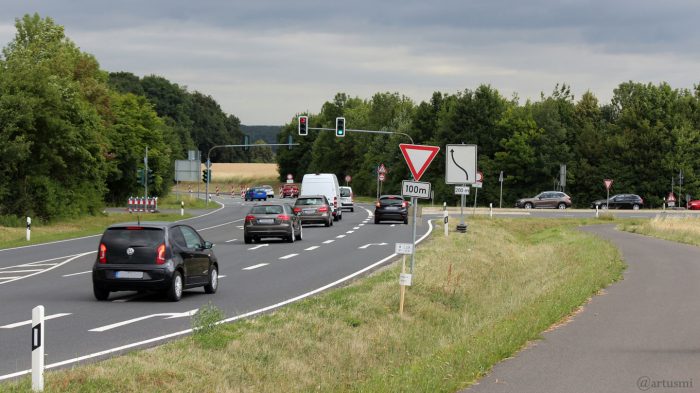 Verkehrsführung B 27 Umfahrung Höchberg am 22. Juni 2018 um 10:54 Uhr