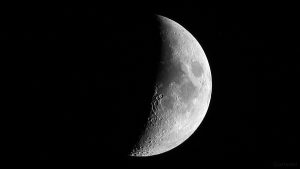 Zunehmender Mond am 18. Juli 2018 um 22:05 Uhr