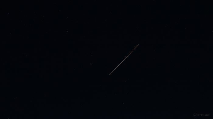 Die Internationale Raumstation ISS am 27. Juli 2018 um 22:34 Uhr in der Deichsel des Großen Wagens