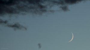 Schmale Mondsichel am 13. August 2018 um 20:55 Uhr