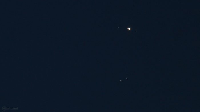 Jupiter mit den galileischen Monden und Doppelstern Zubenelgenubi am 16. August 2018 um 21:27 Uhr