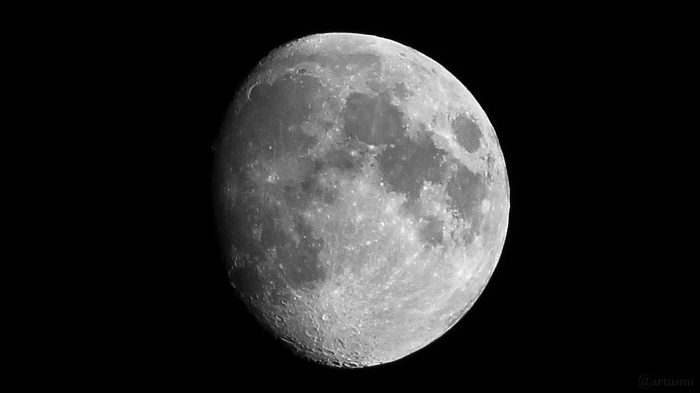 Zunehmender Mond am 22. August 2018 um 21:07 Uhr, ein Tag nach der Sichtbarkeit des Goldenen Henkels