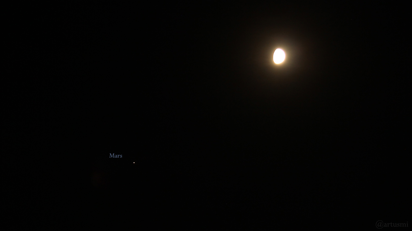 Konstellation von Mars und Mond am 19. September 2018 um 21:17 Uhr