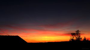 Nautische Dämmerung am 25. September 2018 um 19:36 Uhr