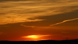 Direkt nach dem Sonnenuntergang am 26. September 2018 um 19:09 Uhr
