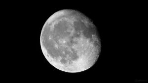 Abnehmender Mond am 27. September 2018 um 23:15 Uhr