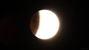Totale Mondfinsternis am 21. Januar 2019 um 04:52 Uhr