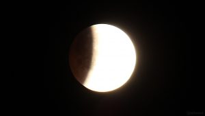 Totale Mondfinsternis am 21. Januar 2019 um 04:54 Uhr