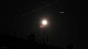 Mond und Regulus am 19. Februar 2019 um 20:29 Uhr am Ost Südosthimmel von Eisingen