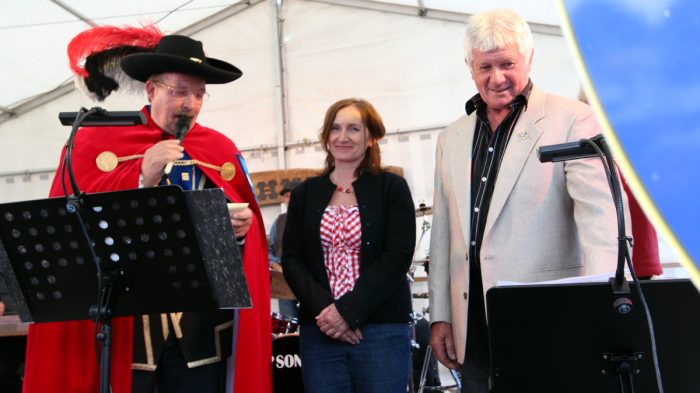 1. Bürgermeisterin Ursula Engert während der Eröffnung des Backhäuslesfestes am 28. Juni 2013