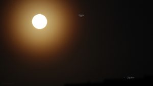 Mond, Aggia und Jupiter am 17. Juni 2019 um 04:14 Uhr