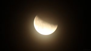 Partielle Mondfinsternis am 17. Juli 2019 um 00:18 Uhr
