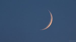 Schmale Mondsichel am 3. August 2019 um 21:13 Uhr