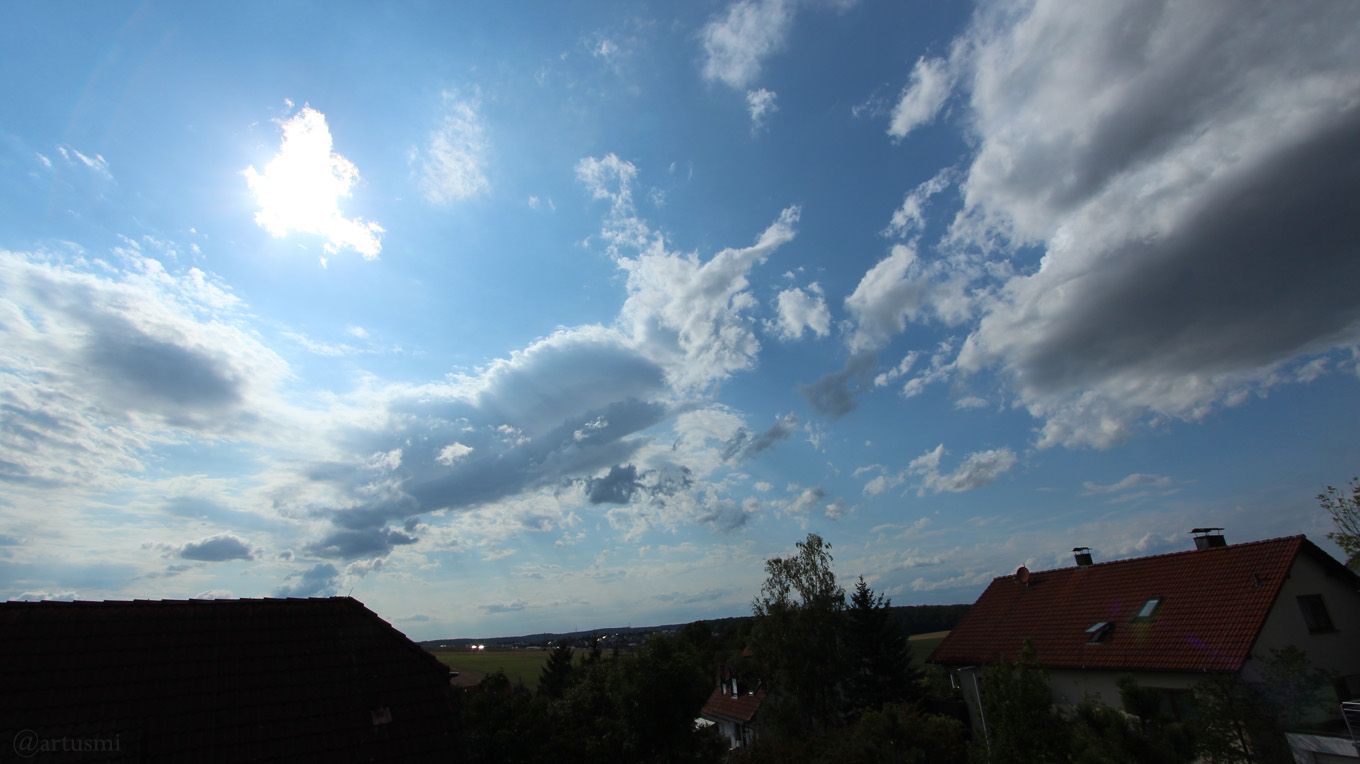 Wetterbild aus Eisingen vom 18. August 2019 um 16:49 Uhr bei über 30 Grad - Richtung Westen