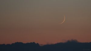 Schmale Mondsichel am 31. August 2019 um 20:39 Uhr