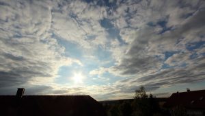 Ex-Hurrikanausläufer hinterlassen ihre Spuren am Himmel von Eisingen