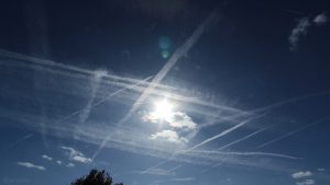 Flugverkehr am 18. September 2019 um 15:08 Uhr über Eisingen