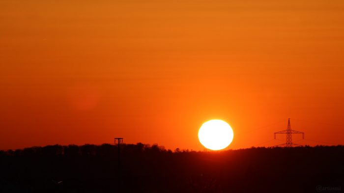 Sonnenuntergang am 23. März 2020 um 18:33 Uhr in Eisingen