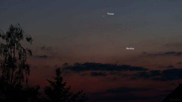 Venus und Merkur am 20. Mai 2020 um 22:03 Uhr am Nordwesthimmel von Eisingen