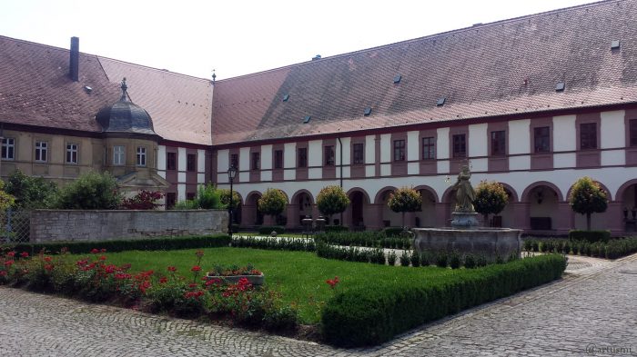 Klosterhof in Tückelhausen bei Ochsenfurt am 22. Juni 2020