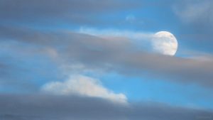 Zunehmender Mond am 2. Juli 2020 um 20:58 Uhr