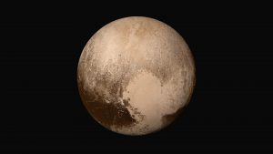 Zwergplanet Pluto in Echtfarben fotografiert von New Horizons
