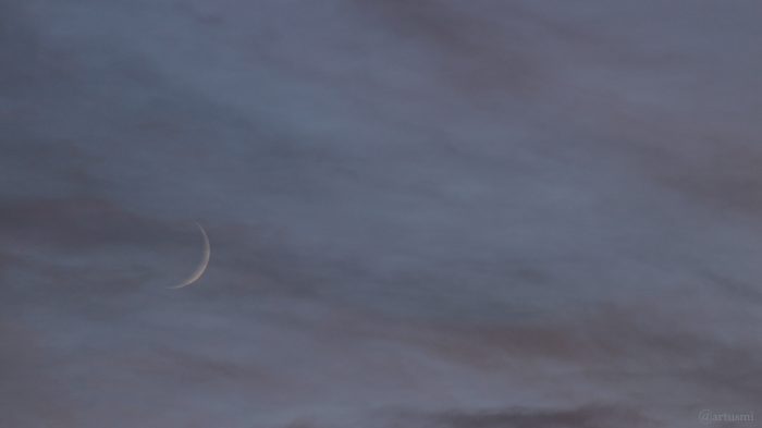 Gut 11% beleuchteter zunehmender Mond am 17. Dezember 2020 um 16:43 Uhr am Südwesthimmel von Eisingen