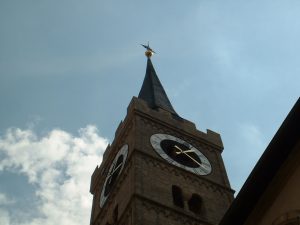 Turm der Stadtpfarrkirche St. Andreas in Ochsenfurt