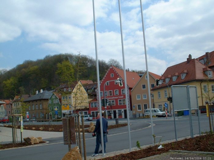 Hafenstraße Einmündung Adam-Fuchs-Straße in Marktbreit im April 2004