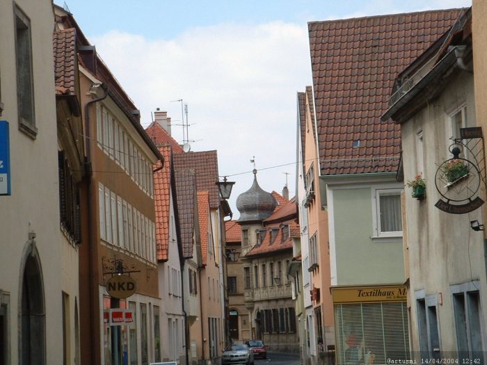 Schustergasse in Marktbreit im April 2004