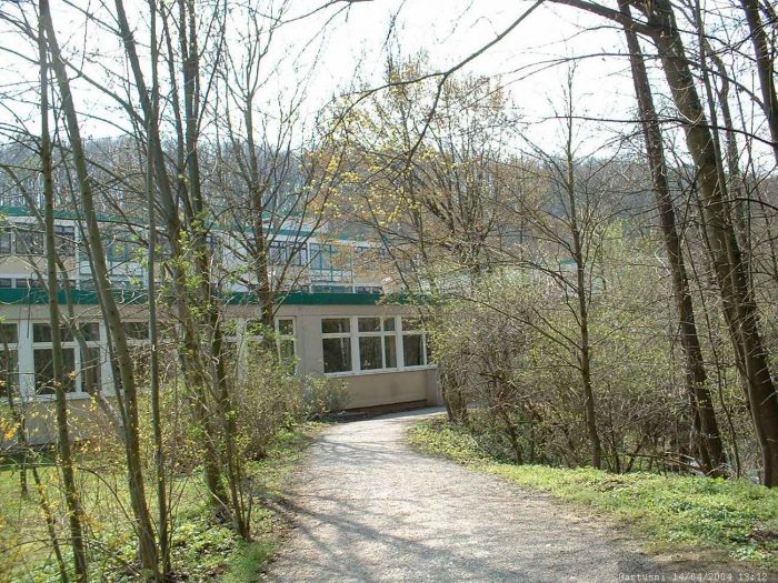 Gymnasium Marktbreit im April 2004