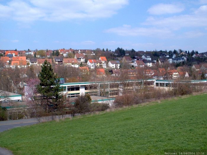 Gymnasium Marktbreit im April 2004