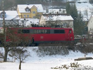 Haltestelle der Deutschen Bahn AG in Goßmannsdorf am Main Richtung Würzburg