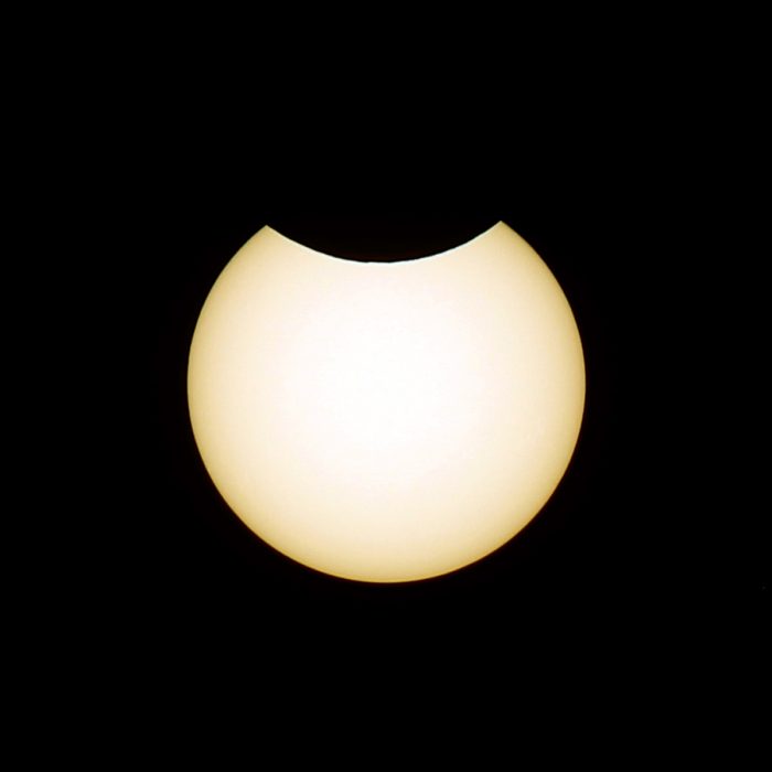 Maximum der partiellen Sonnenfinsternis am 10. Juni 2021