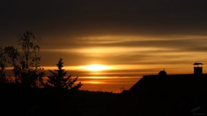 Spätester Sonnenuntergang am Sommeranfang, 21. Juni 2021