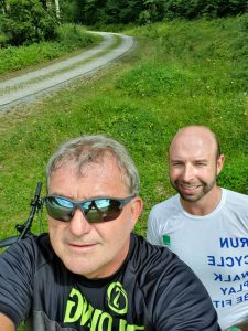 Artur und Florian Schmitt während Fahrradtour am 7. August 2021