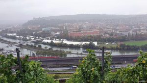 Blick vom Würzburger Stein auf das Gelände der Mainfranken-Messe
