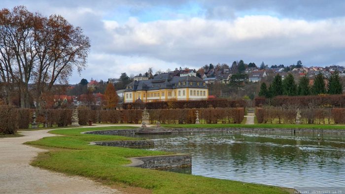 Schloss und Hofgarten in Veitshöchheim