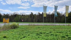 Ausfahrt vom Parkplatz Baumwipfelpfad Steigerwald zur B22