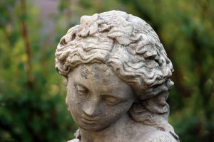 "Harmony" - Kopf der Steinfigur Büste Kate von Surrey Gartenfiguren