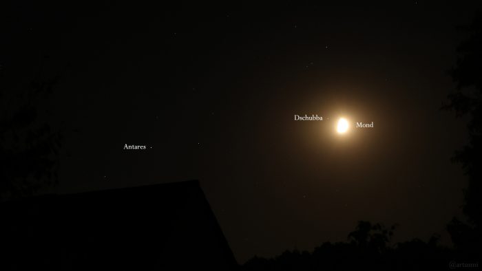 Sternbild Skorpion und Mond am 6. August 2022 um 22:59 Uhr