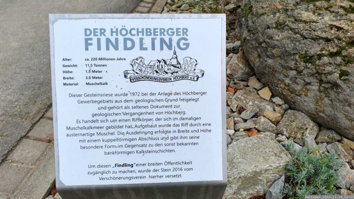 Infotafel zum Höchberger Findling
